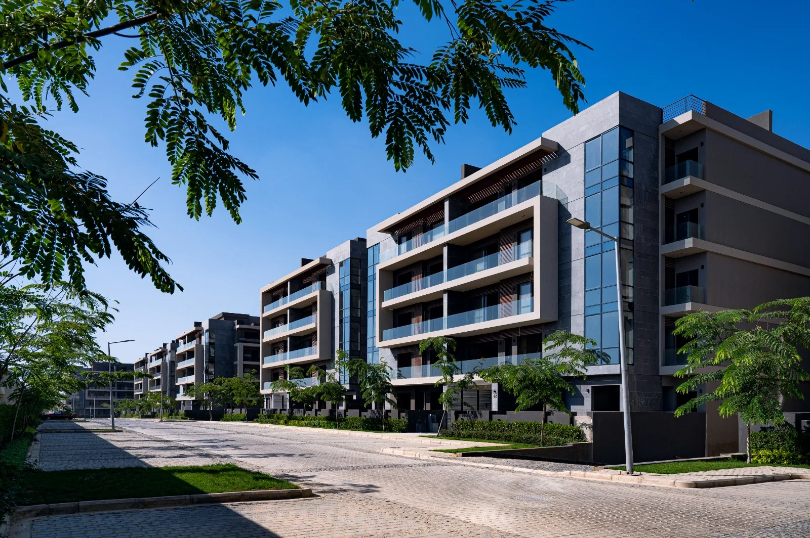 El Patio Oro New Cairo | Ready & Installment Apartments La Vista